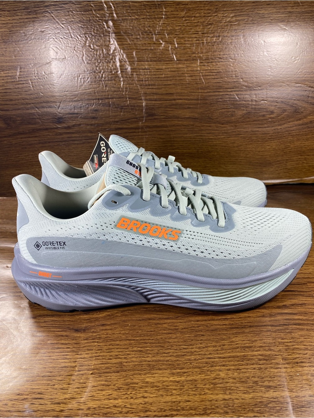 Brooks Ghost 17 GTX Mens shoe size 10